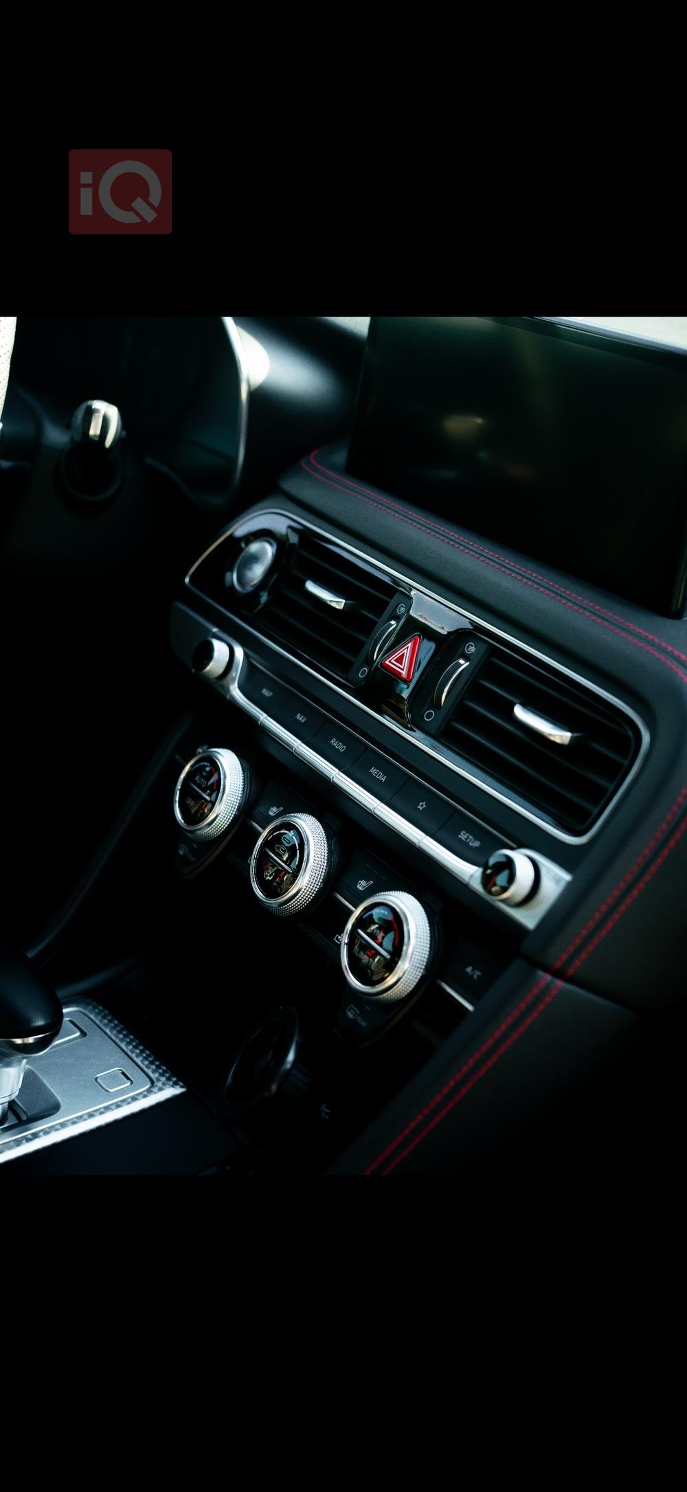جنسس G70